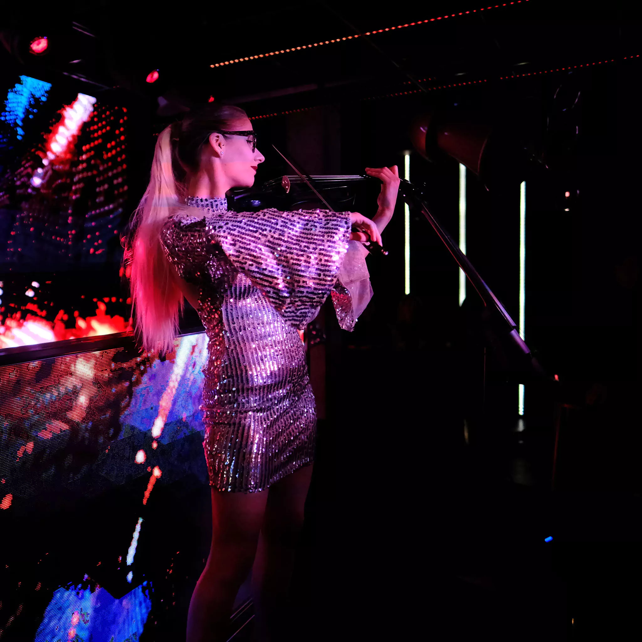 Electric violin show